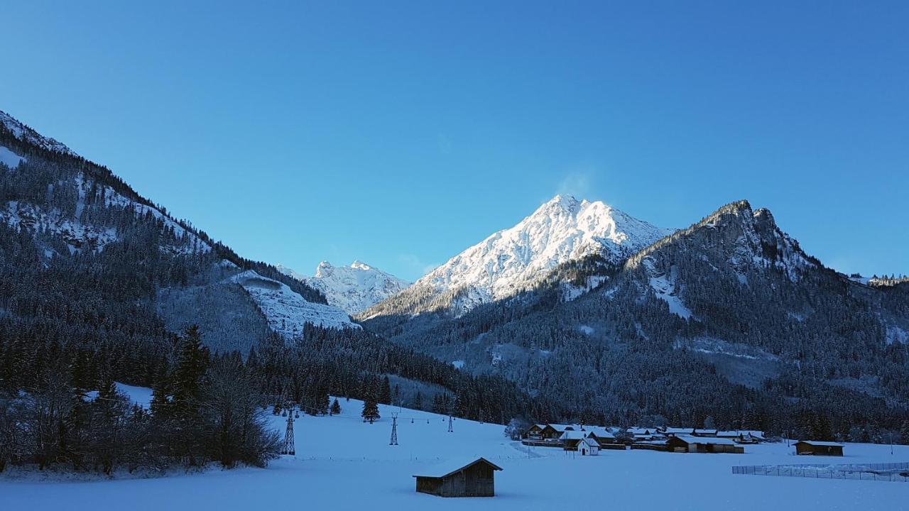 Alpenchalet Vils Tirol Exteriör bild