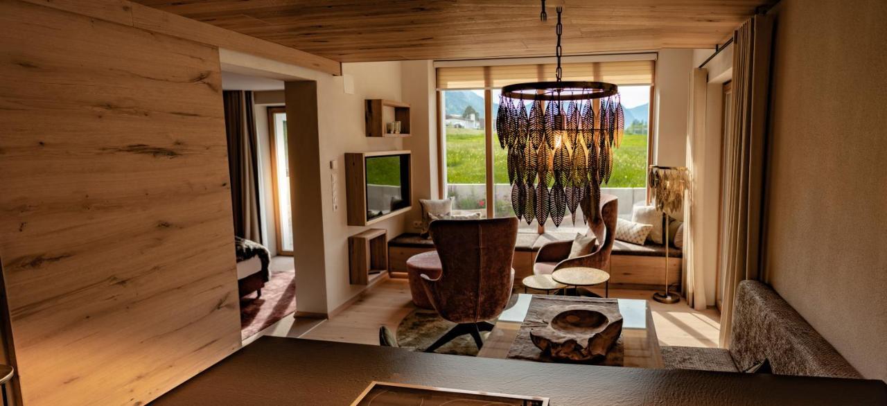 Alpenchalet Vils Tirol Exteriör bild