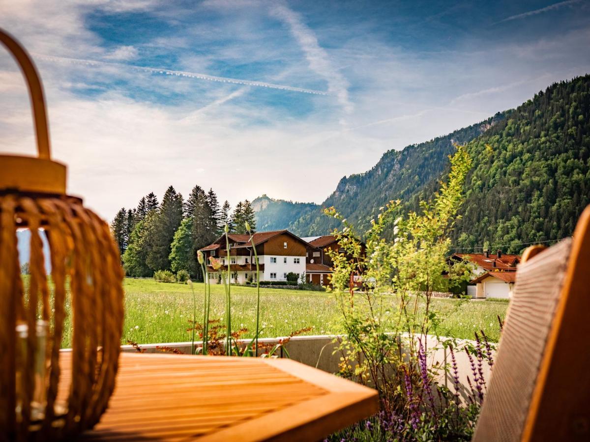 Alpenchalet Vils Tirol Exteriör bild